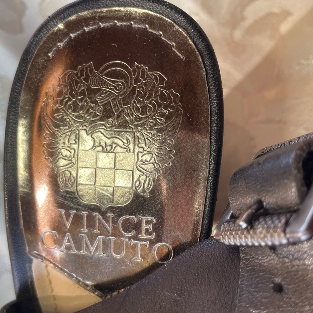 Vince Camuto heels - Picture 5 of 6